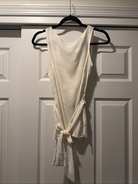 DKNY Cream Floral Lace Sleeveless Top